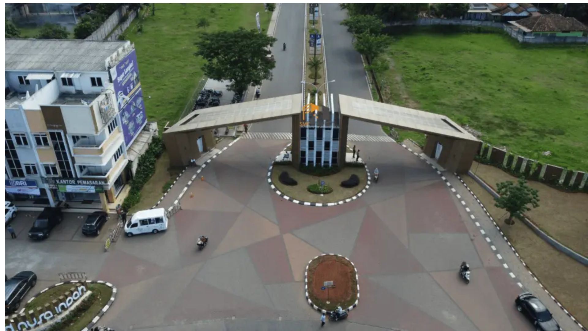 Properti terdaftar untuk dijual atau disewa - Dijual Rumah Siap Huni 2 Lantai + Mezzanine Unit Hook Murah, Di Grand Nusa Indah Cileungsi 